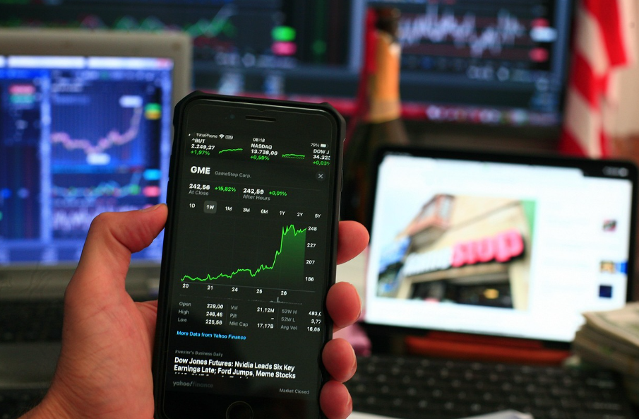 금융상품 심층분석 화면