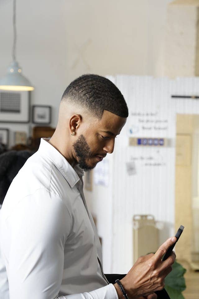 앱을 켜는 순간의 흐름 – 무의식적 디지털 사용을 더 나은 선택으로 바꾸는 방법