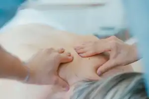등쪽 통증