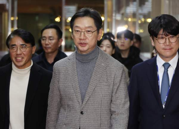 김경수 경남도지사 정치 경력