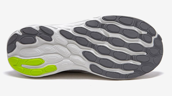 뉴발란스 김연아 신발 남성용 러닝화 알아보기