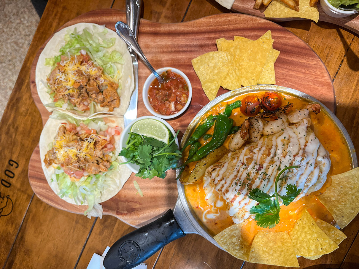 갓잇 해리단길점 갓 엔칠라다와 타코