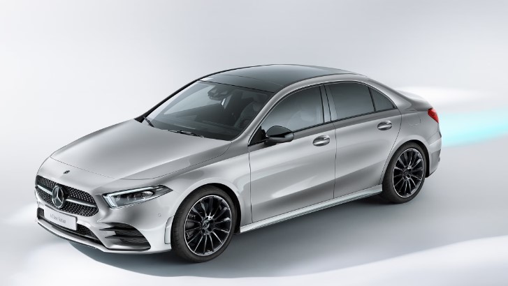 츠 중고차 3&#44;000만원 대 추천 모델은? A클래스 세단이냐&#44; 해치백이냐? &#124; 23년 8월 기준 시세