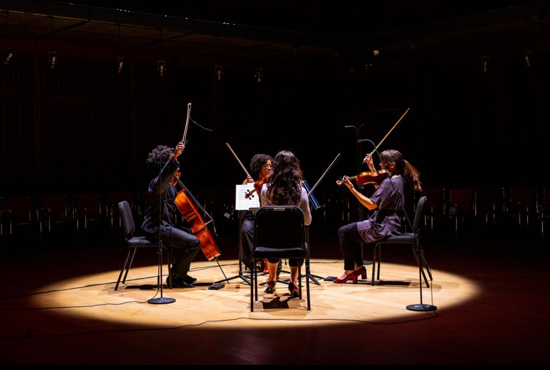 쇼스타코비치가 오선보에 숨긴 &lsquo;비밀 코드&rsquo; 관련 그림