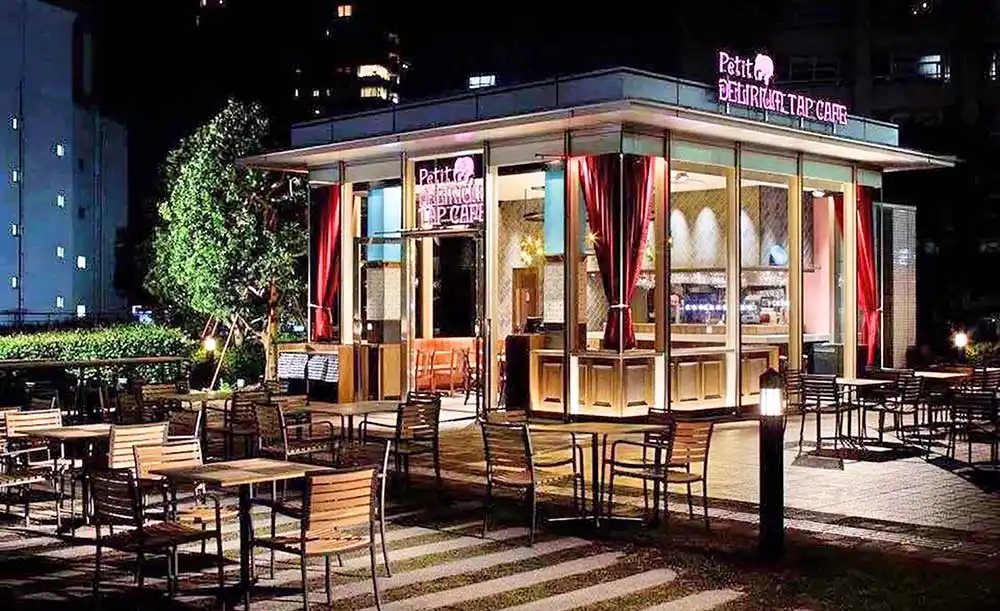 Petit Delirium Tap Café