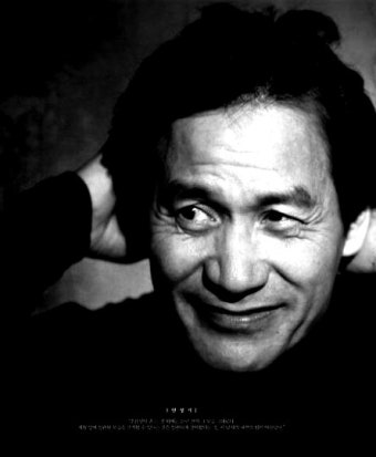 국민배우 안성기 별세