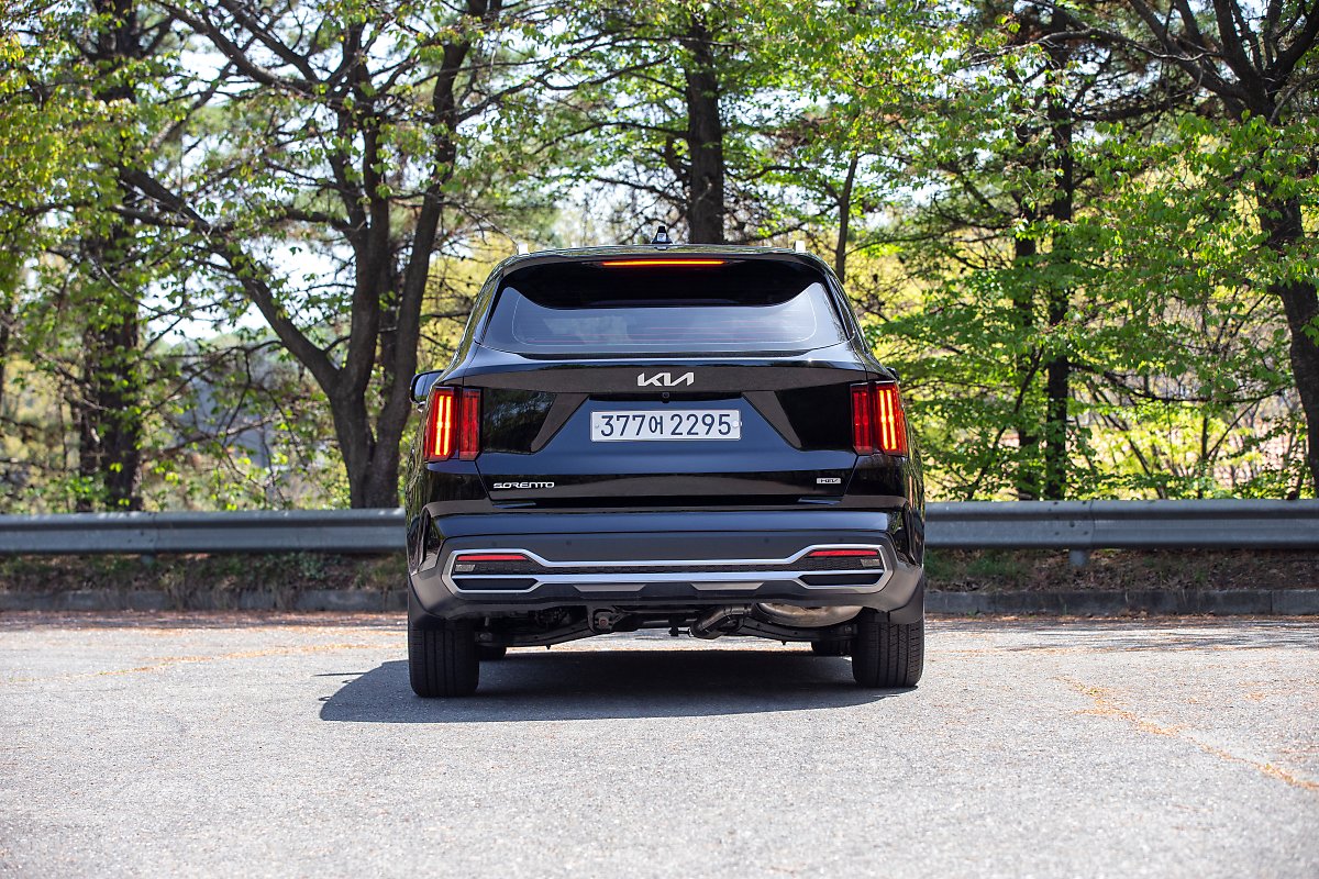 트리플 엔터테이너...기아 쏘렌토 하이브리드