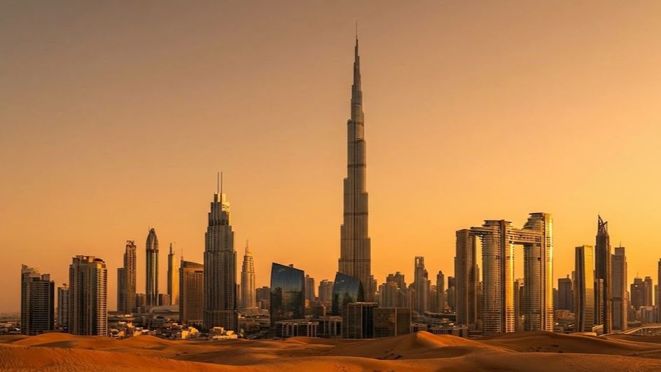 두바이의 현대적인 스카이라인과 따뜻한 겨울 도시 분위기