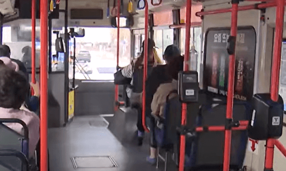 버스 내부 전경