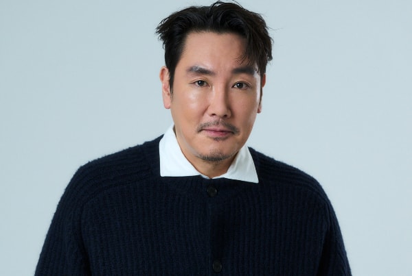 조진웅 은퇴
