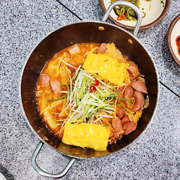 한남동, 이태원 맛집 양배추와 소시지 듬뿍 존슨탕