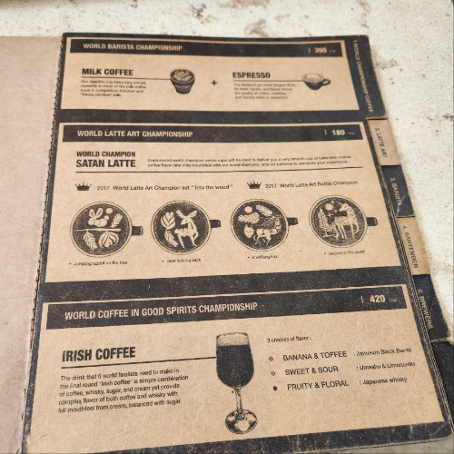 치앙마이 카페 투어 ③ : 님만해민의 핫한 카페들 (Roast8ry LAB)_라테 메뉴판