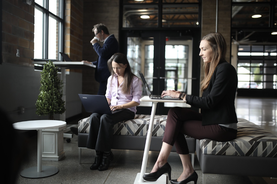 민감한 이야기를 꺼낼 때 대화 구조 이미지