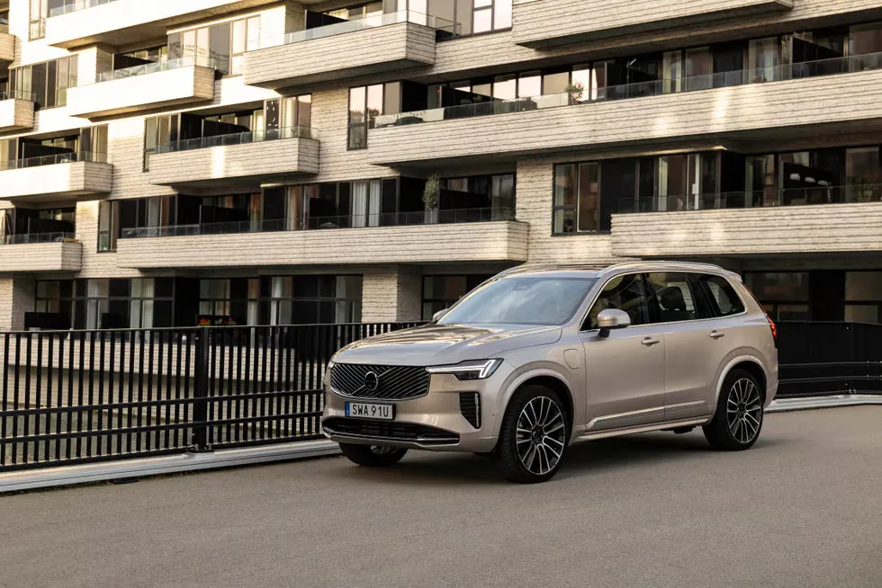 볼보 XC90 이미지