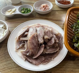 수육