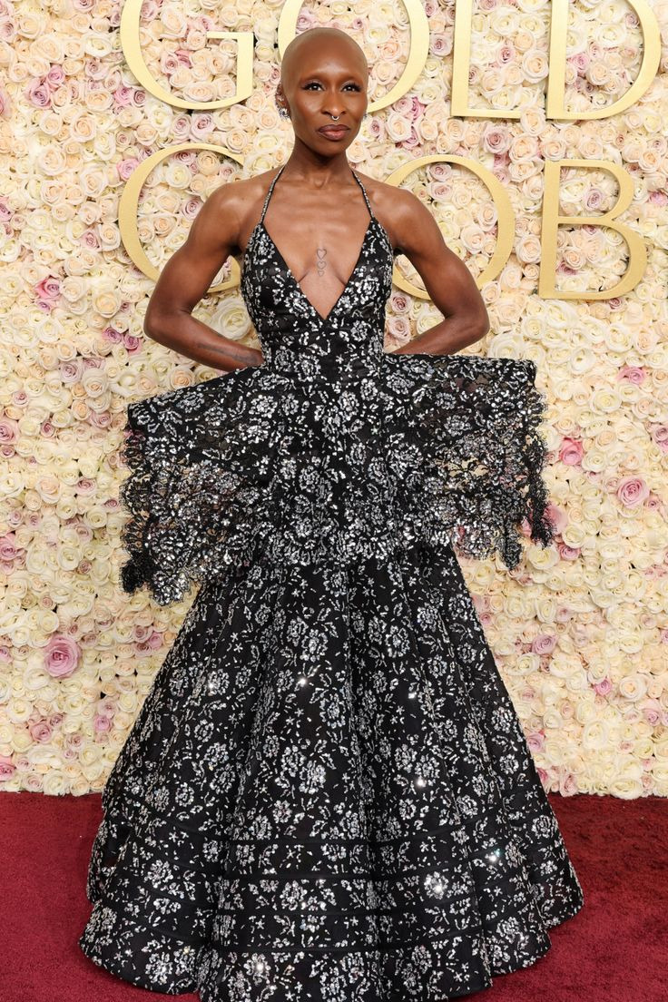 여성 래퍼의 레드카펫 패션 사진