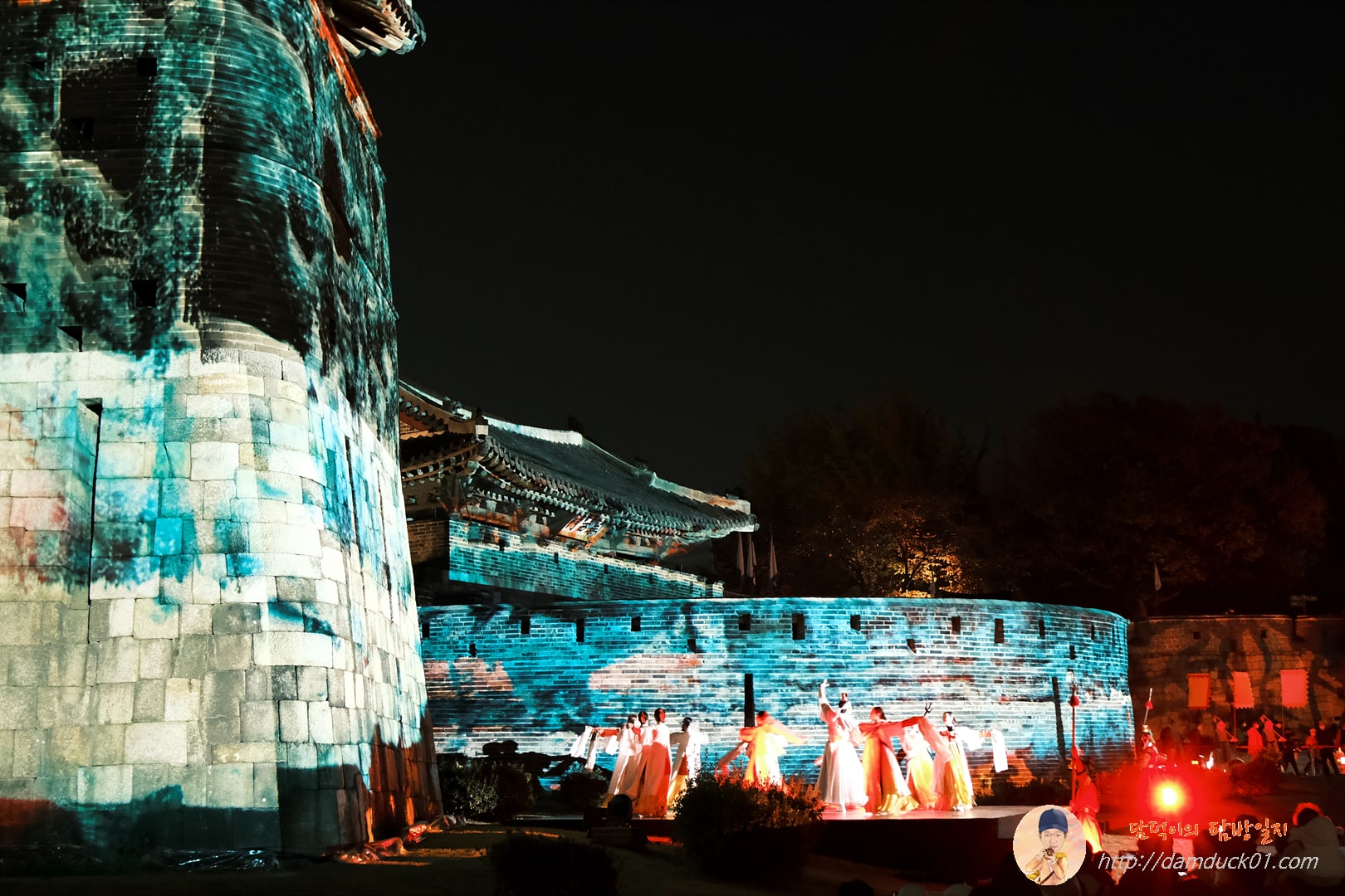 예술가들의 공연도 함께