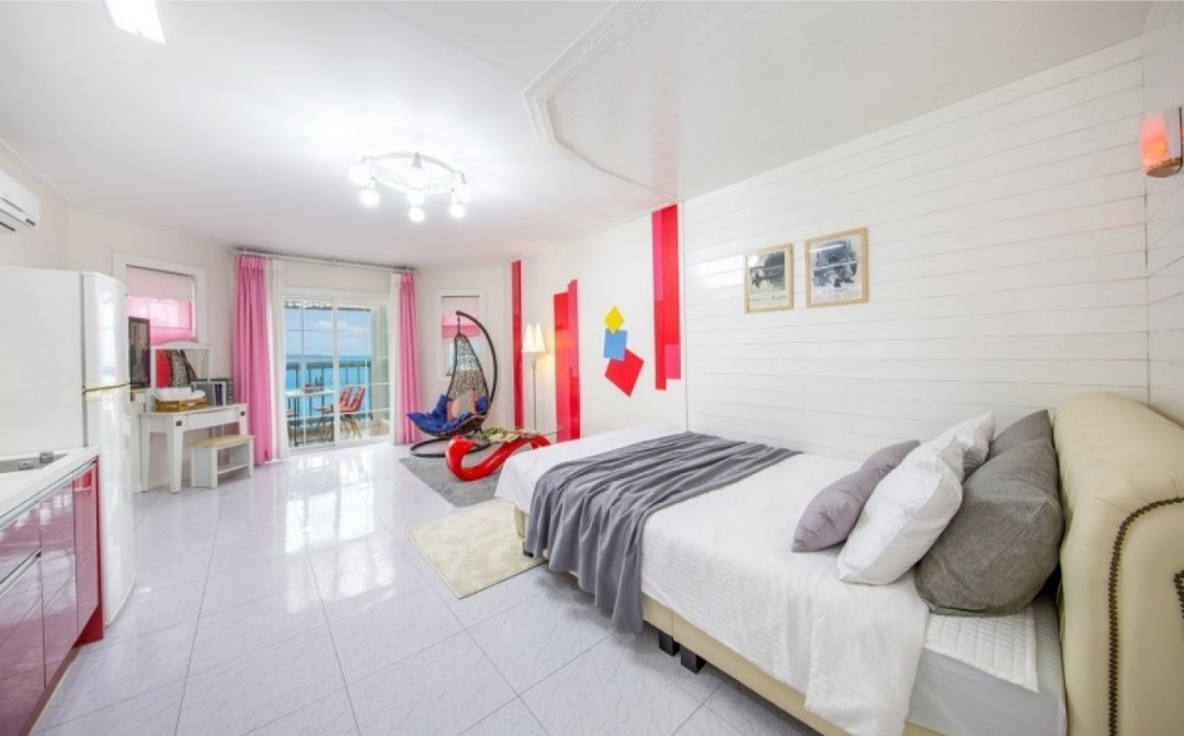 시크릿 펜션 제우스 201호