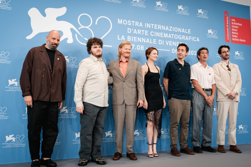 영화 <부고니아> 베니스 영화제 (CJ ENM 보도자료 사진)