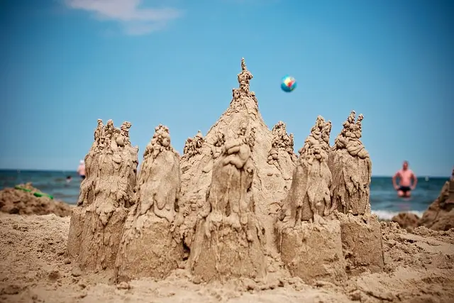 sand-castle-796488_640