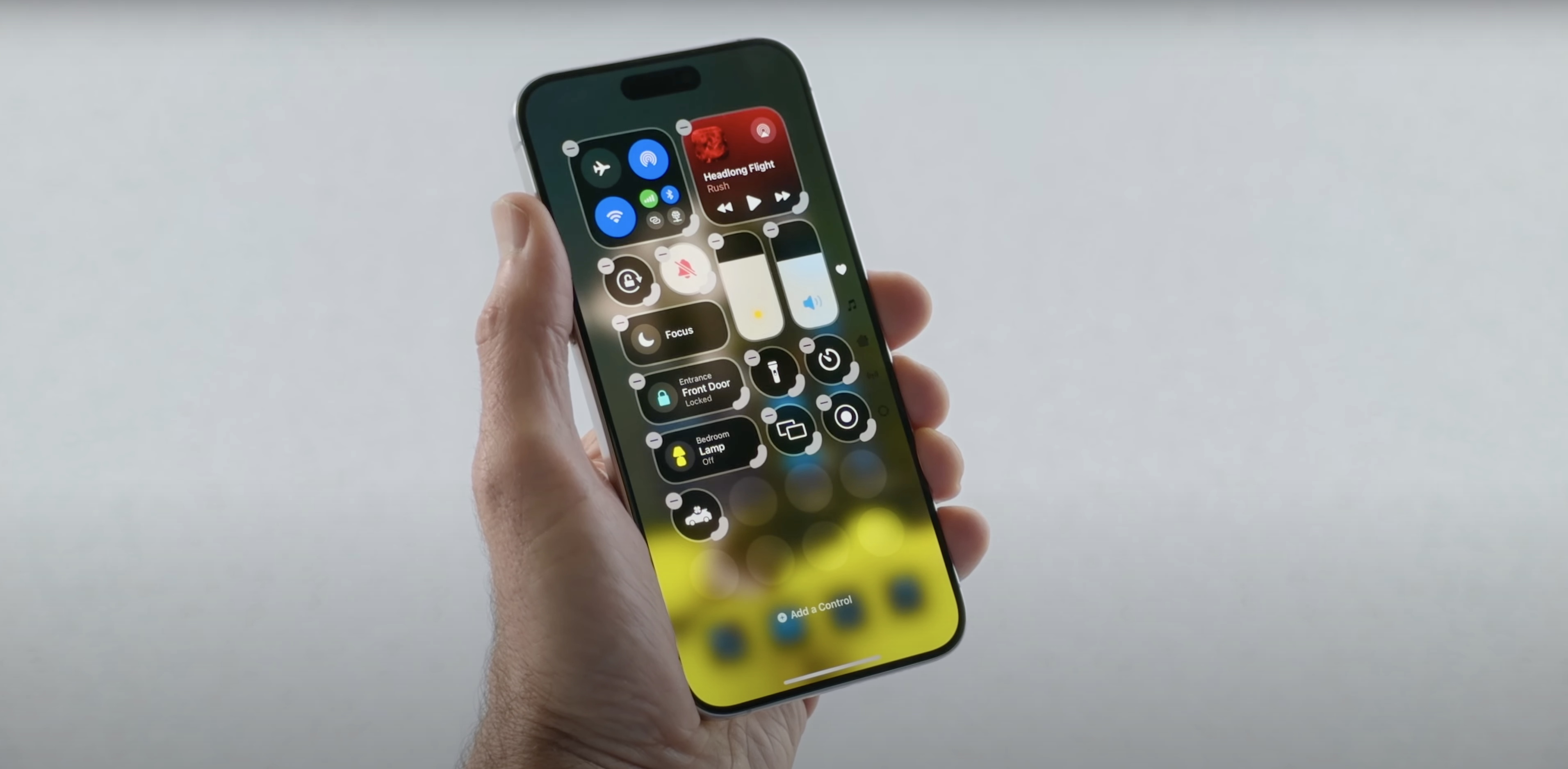 iOS 18 컨트롤 센터 커스터마이징