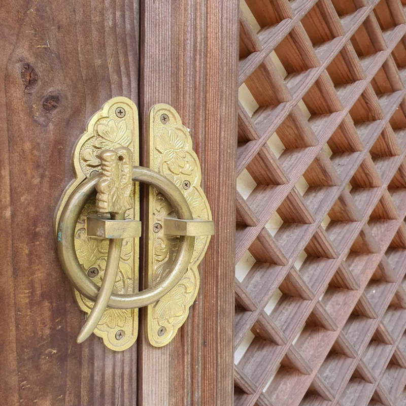 사찰전각문고리