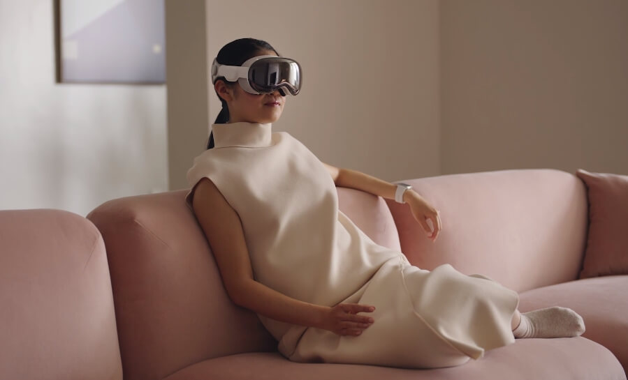 비전프로-사용하는-여성