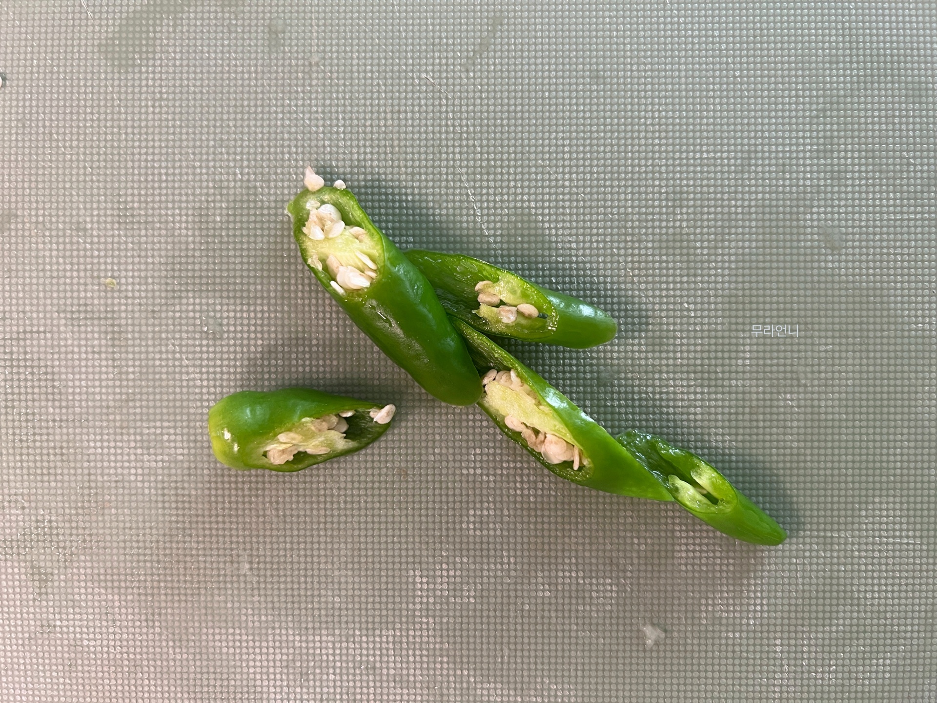 청양고추 1개도 풍덩 하지만 맵지 않아요