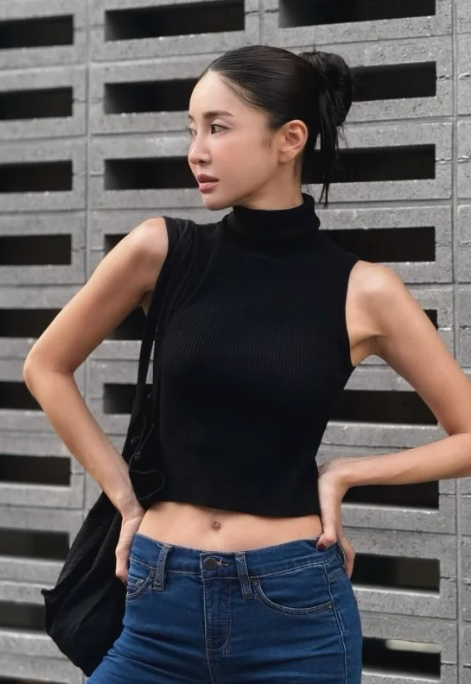 김윤지가 인스타그램에서 일상과 다이어트 근황을 공유하는 모습