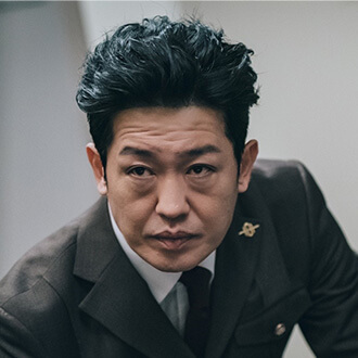 아마다스 등장인물
