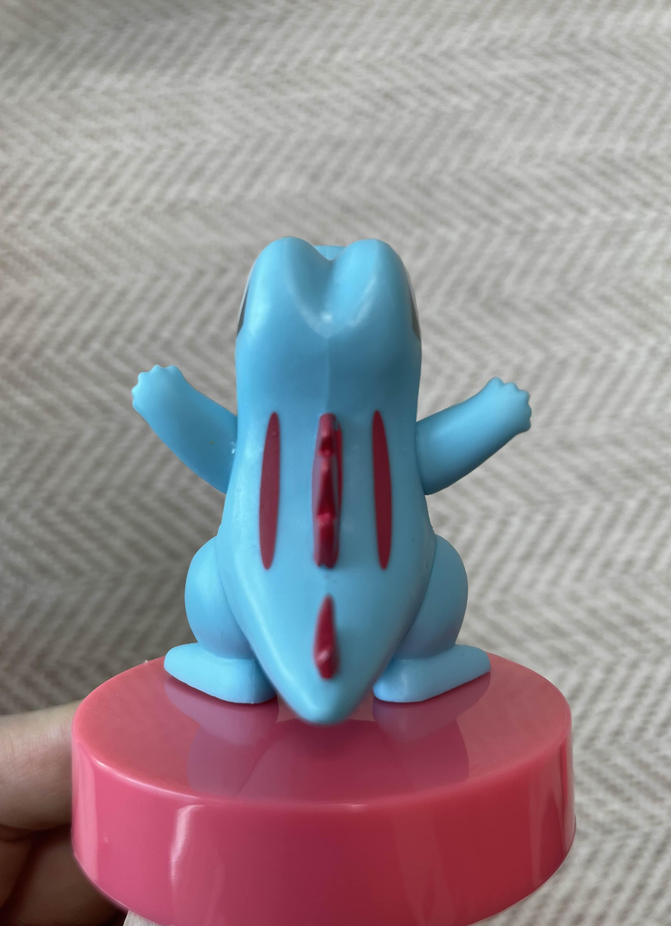 베스킨라빈스 포켓몬 피규어 시즌2-리아코 피규어 사진 뒷면