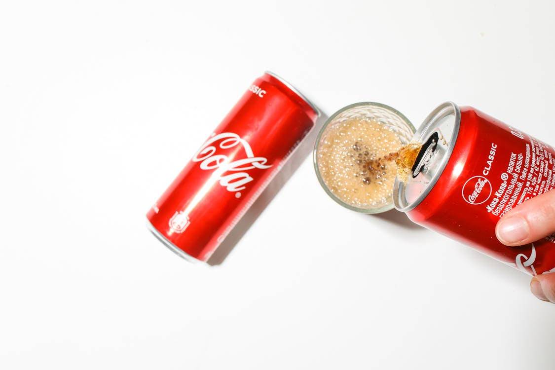 물 자주 마시고 수분 유지하기