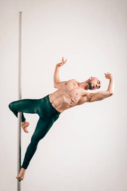 폴댄스를 통해 향상되는 근력