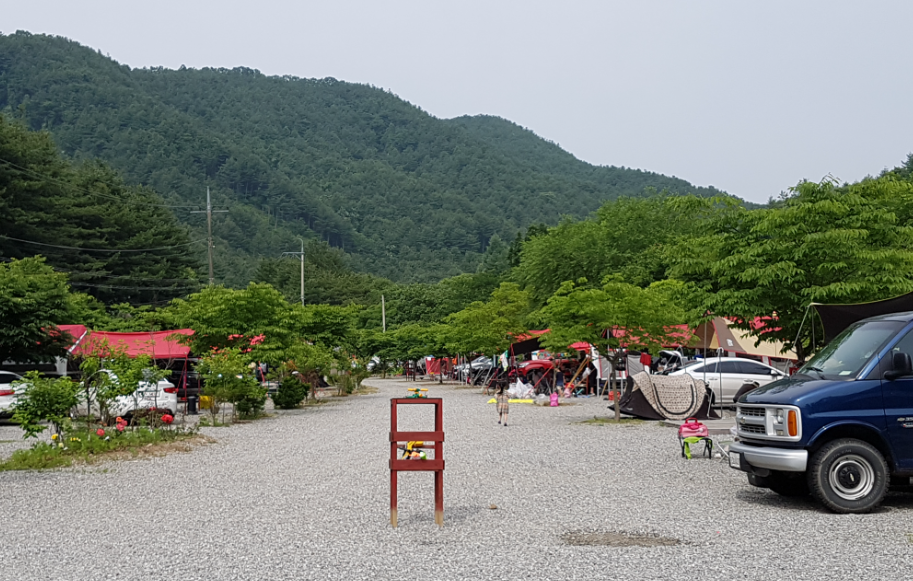 경기-가평-물골숲계곡-캠핑장-사진-입니다.