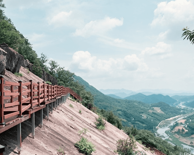 용궐산 하늘길