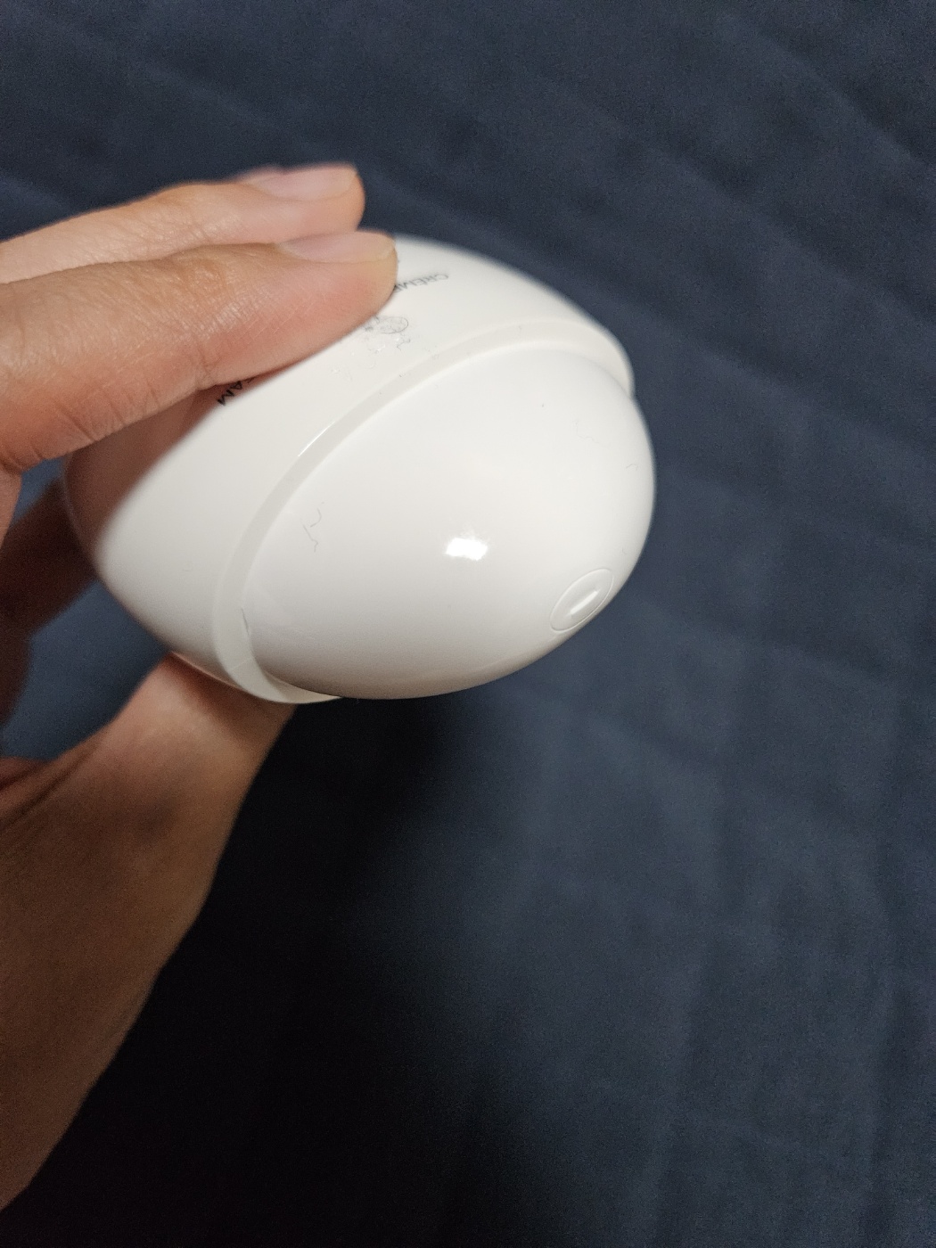 샤넬 라 크렘 망 핸드크림 텍스쳐 리치 뚜껑 오픈