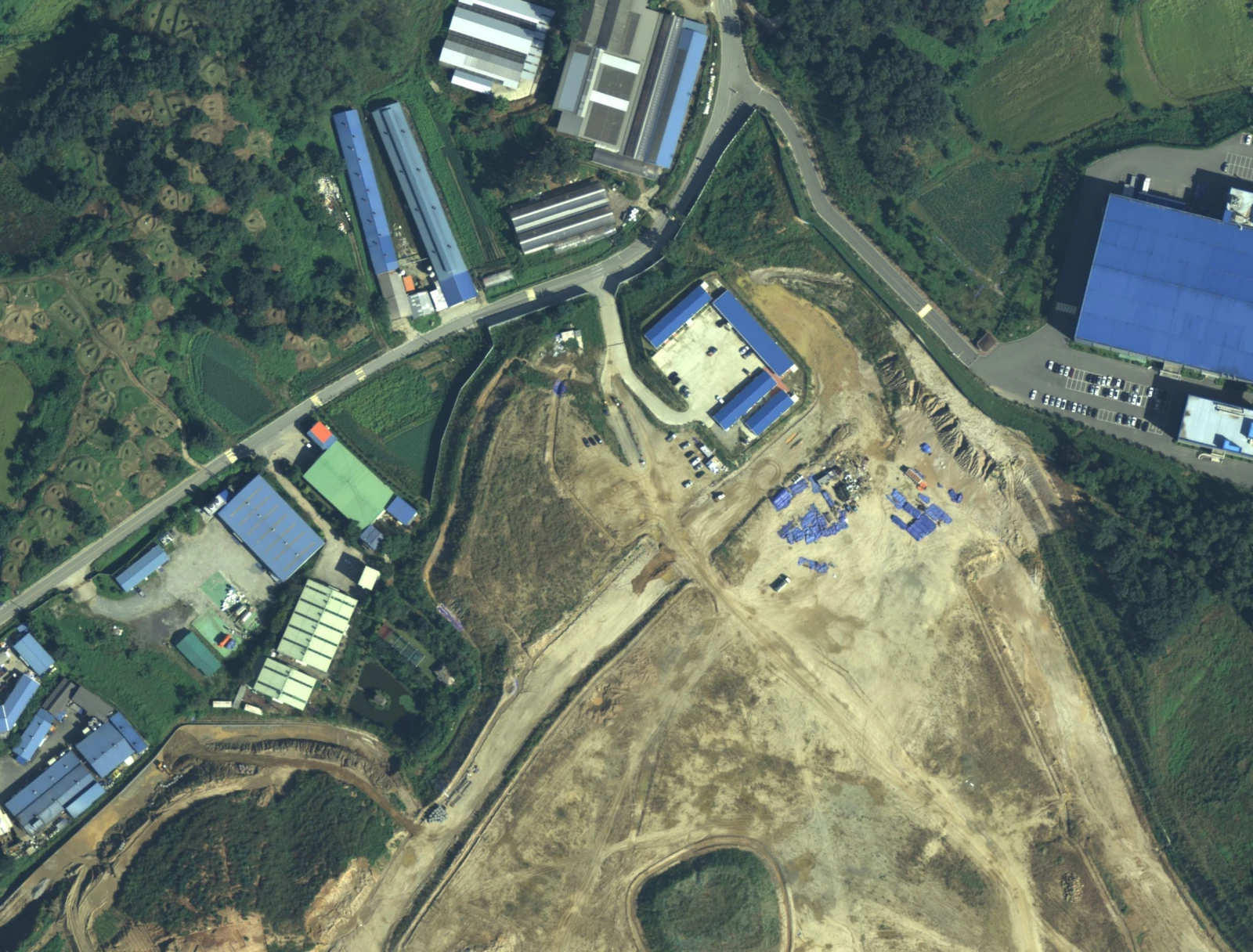 (주)삼정엔지니어링 2002.[산업시설] 천안 두산콘크리트 지구 공장 부지조성 - 동남구 성남면