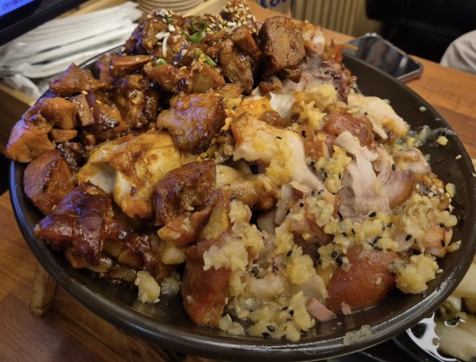 서울 강동구 천호 족발 맛집 &amp;#124; 2TV 생생정보 [장사의 신] &lsquo;산더미 마늘족발&rsquo; 진정한 족발 강동천호본점 