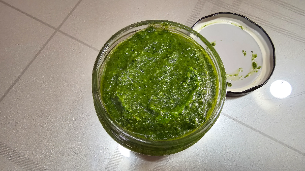 완성된 깻잎페스토