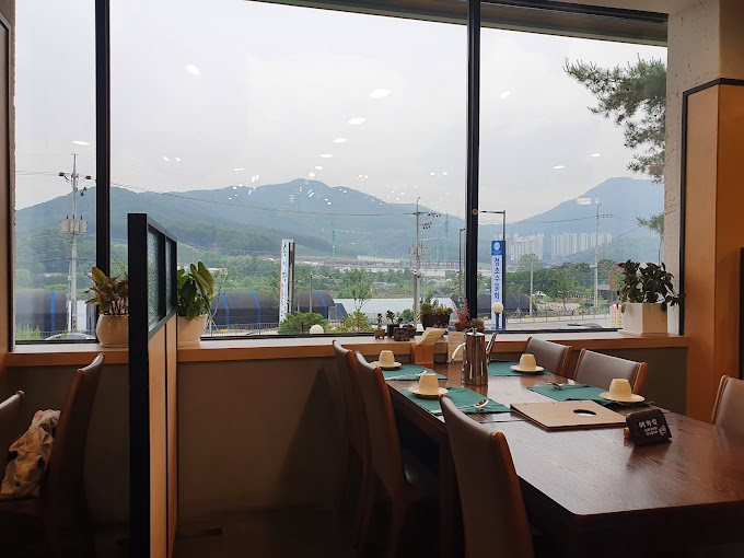 의왕 백운호수 한정식 '송이향한정식'