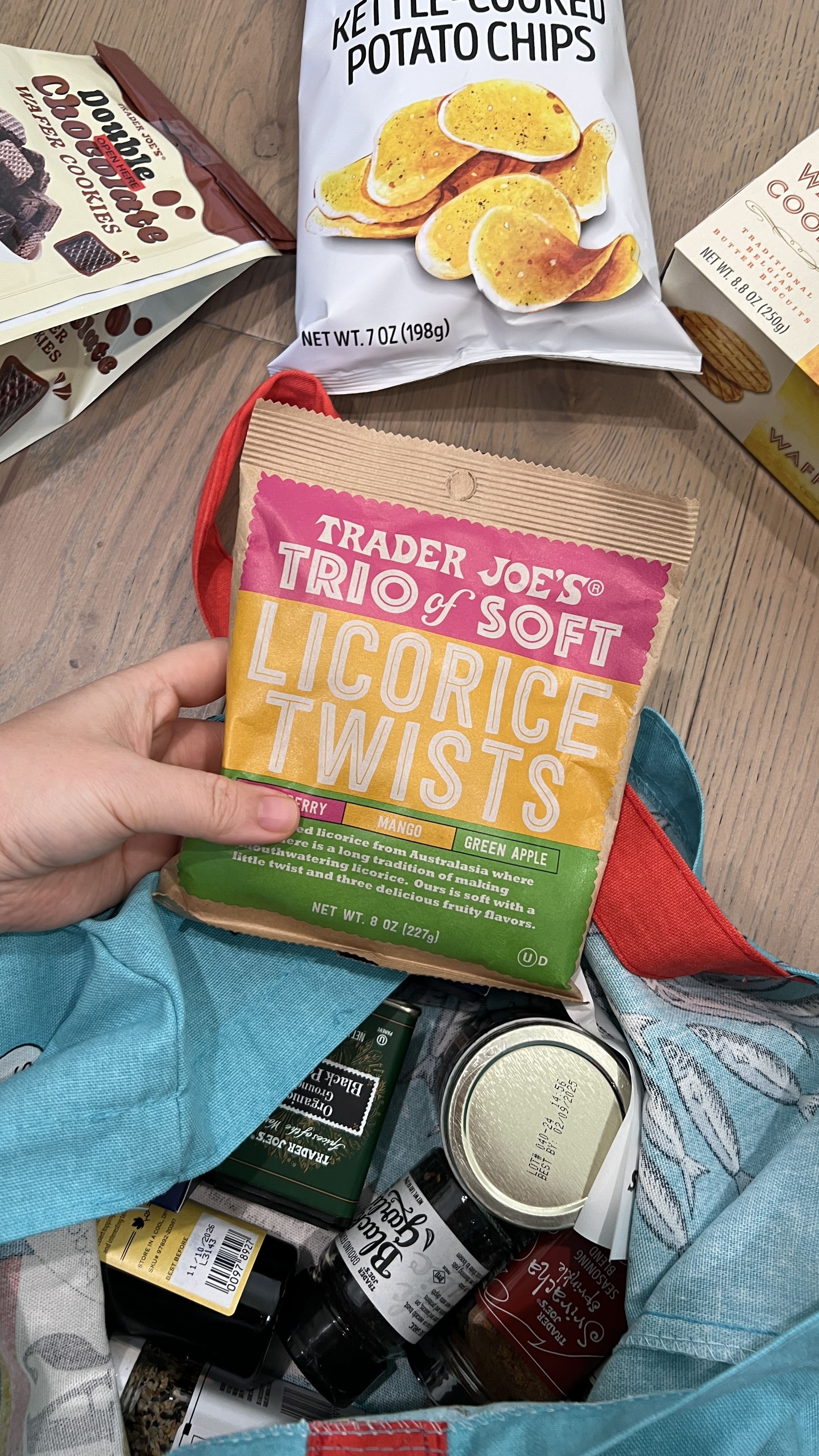 트레이더조-Trader-Joe's-미국여행-선물-추천-트레이더조의-에코백-한국선물