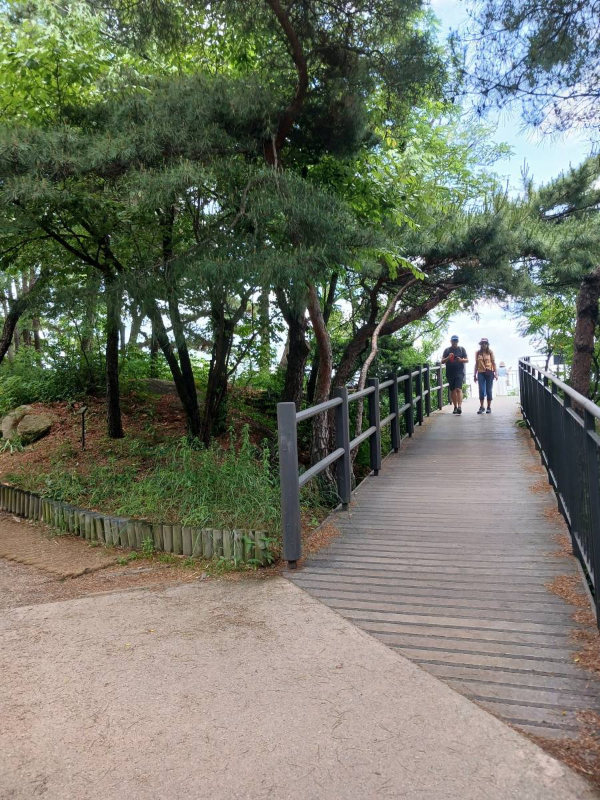 인왕산 무무대 가는길