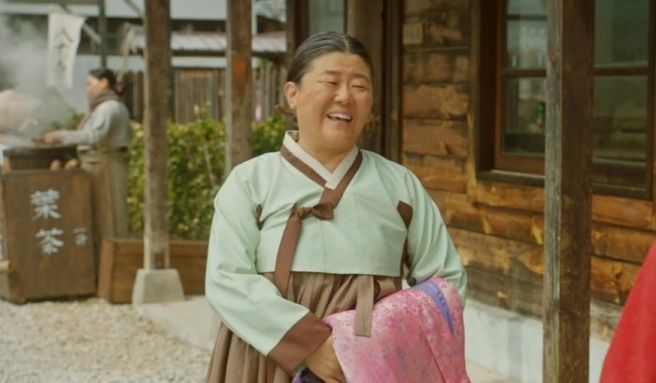 배우 이정은