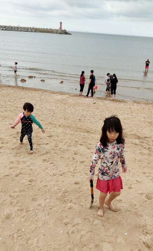 터덜터덜돌아오는 아이들