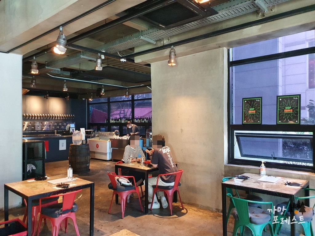 강남 비어룸 실내