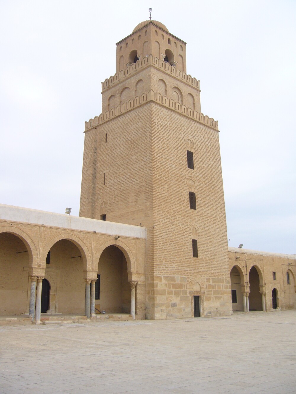 튀니지 카이루안 순례길 유네스코 세계문화유산 이슬람문화 아글라브저수지 모스크