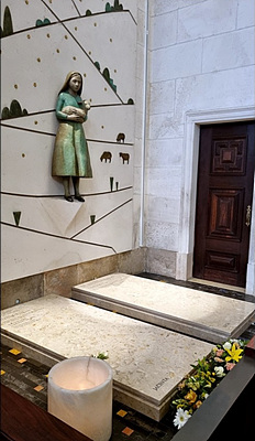 대성당 묘소 사진