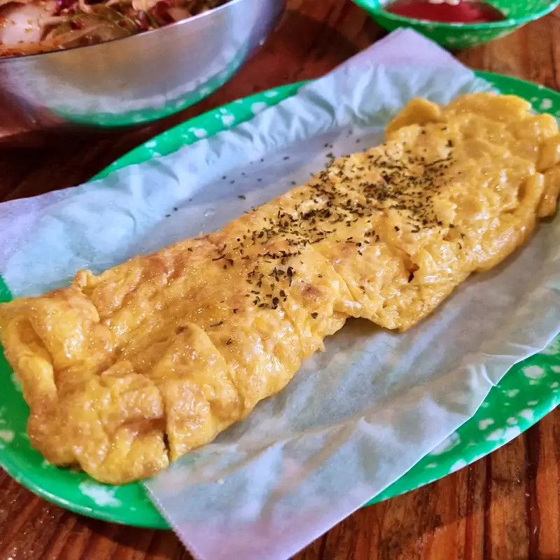 돈 잘버는 젊은사장 김치찌개 순대볶음 계란말이 홍대 레트로 패피 패션 소품 옷가게 사장님이 하는 실내포차 포장마차 맛집 서장훈 주우재 추천 소개