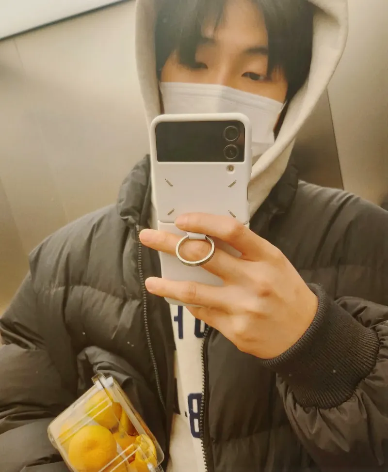 셀럽 수면 루틴, 연예인 나이트 루틴, 카리나 루틴, RM 수면 습관, 정해인 수면 루틴, 홍진경 잠 버릇, 밀라논나 나이트 루틴, 수면템 추천, 잘 자기 위한 습관, 필로우 미스트 추천, 무드등 추천, 도라지차 효능, 클래식 음악 수면, 명상 앱 추천, Calm 앱 후기, 루나솜 수면 음악, 스마트폰 금욕 상자, 수면 건강 루틴, 연예인 루틴 공개, 숙면 하는 법, 자기 전 추천템, 루이보스차 효능, 고전문학 추천, 나이트 루틴 정리, 웰빙 루틴, 나만의 수면 습관, 수면 향기, 편안한 잠자기, 오늘 밤 잘 자기