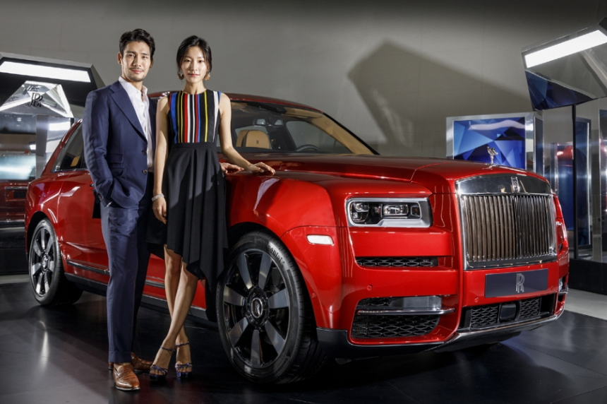 롤스로이스 컬리넌 - 럭셔리 SUV의 정점